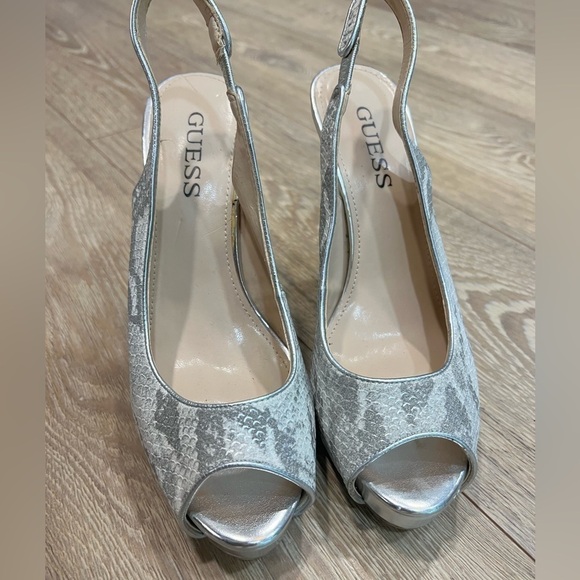 GUESS Gwaerra snake skin slingback high heel peep toe shoes - Picture 2 of 15